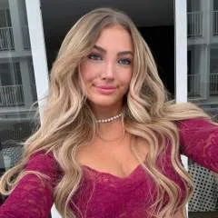 Mistress Lioni Sarah Aprils