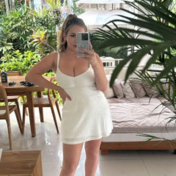 Sluttyqueen Photo On Jungo Live