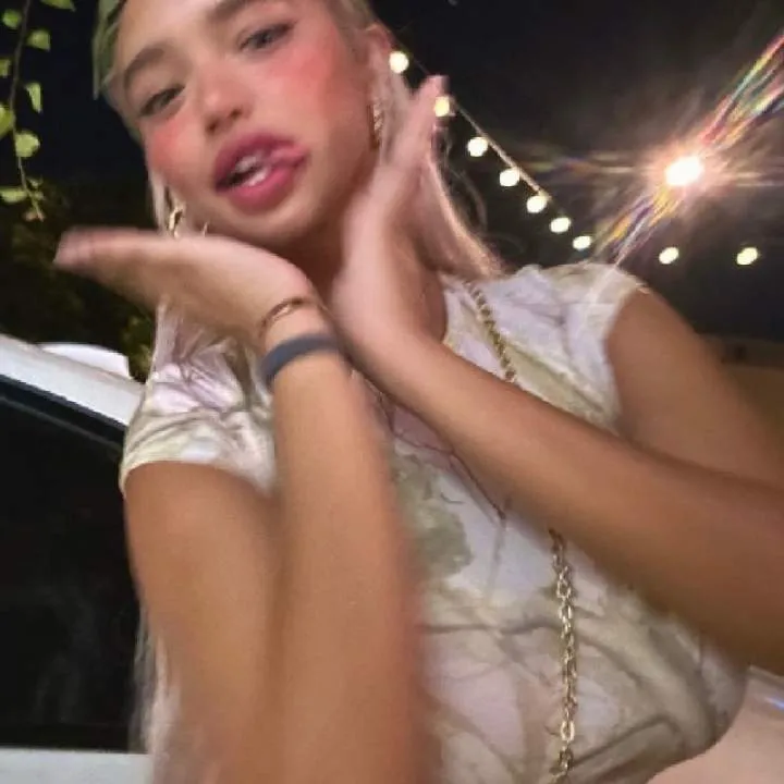 Sabrina Photo On Jungo Live