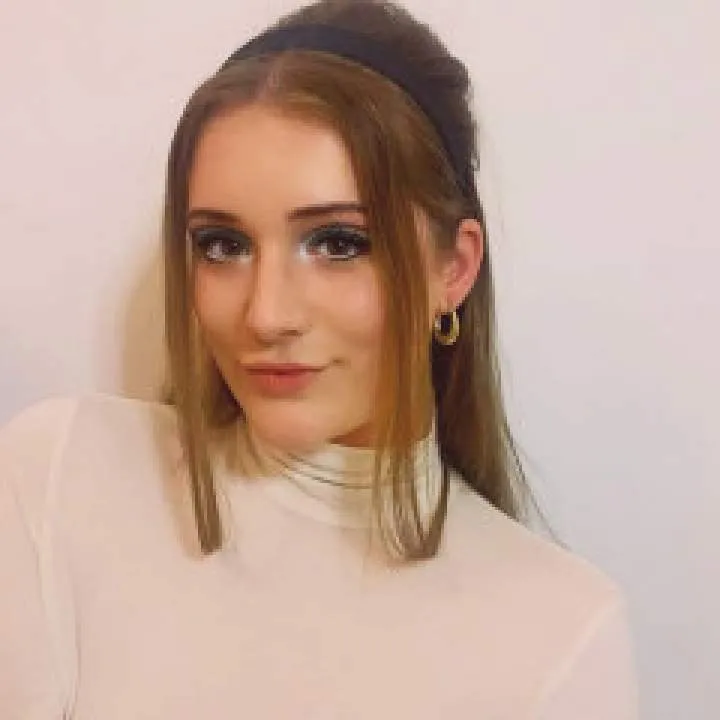 Alice.... Photo On Jungo Live