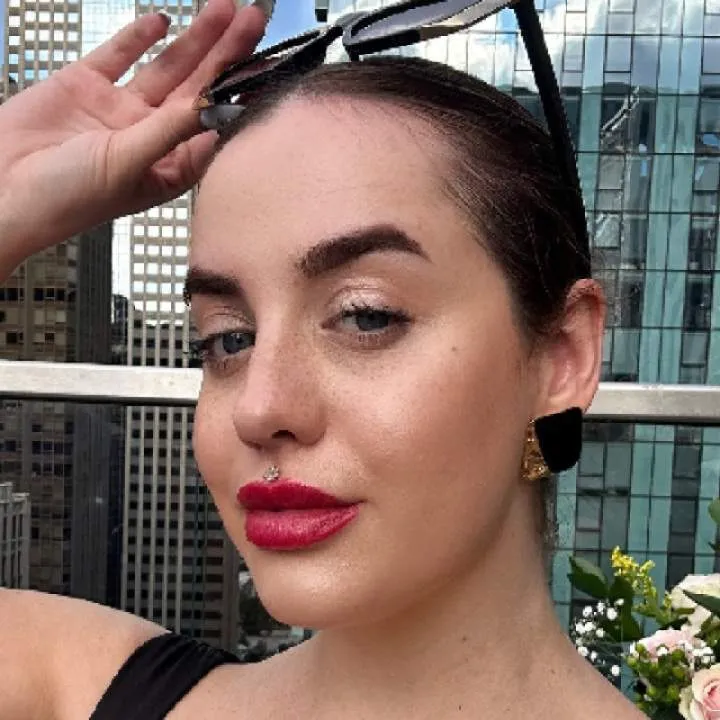 Gooddeasmistressbella Photo On Jungo Live