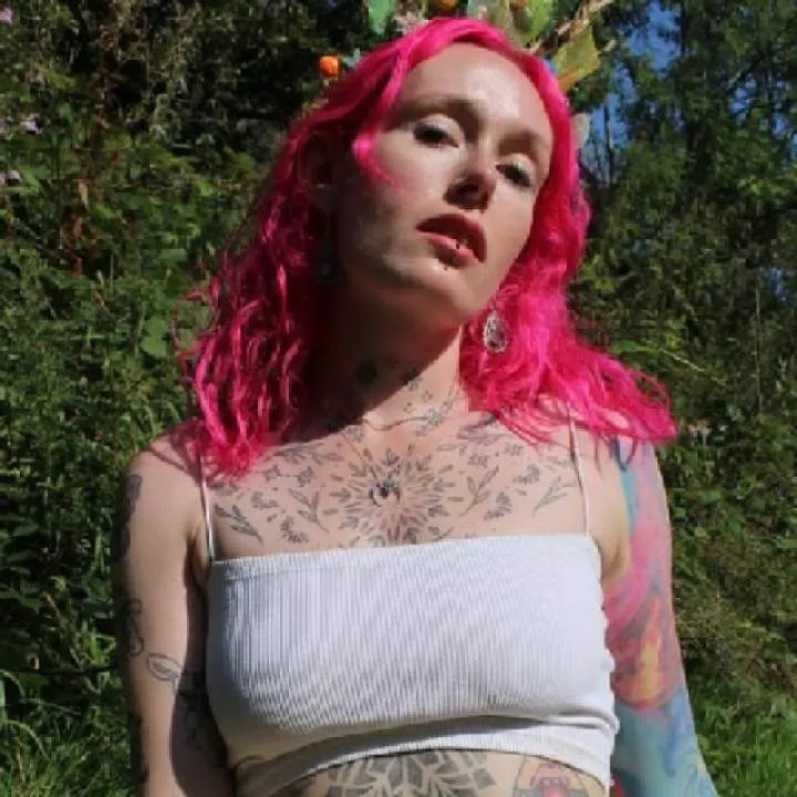 Emili Photo On Jungo Live