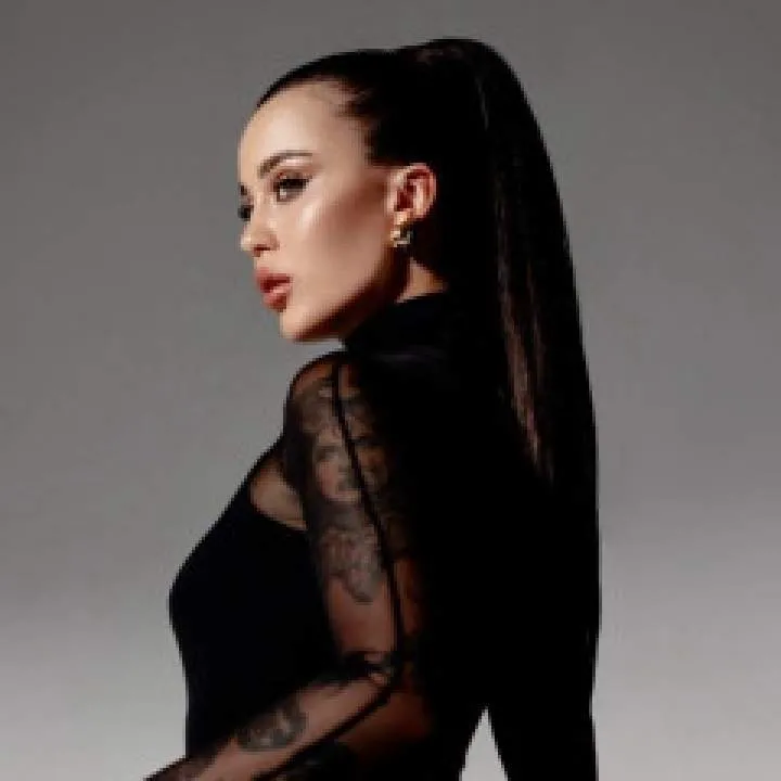 Eva Photo On Jungo Live