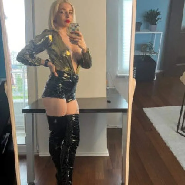 Lilly Photo On Jungo Live