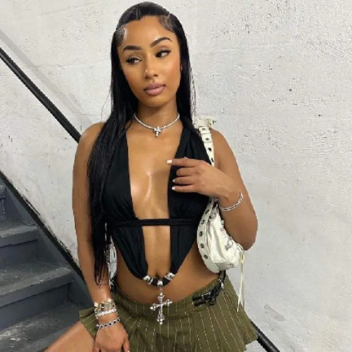 Evelyn Photo On Jungo Live