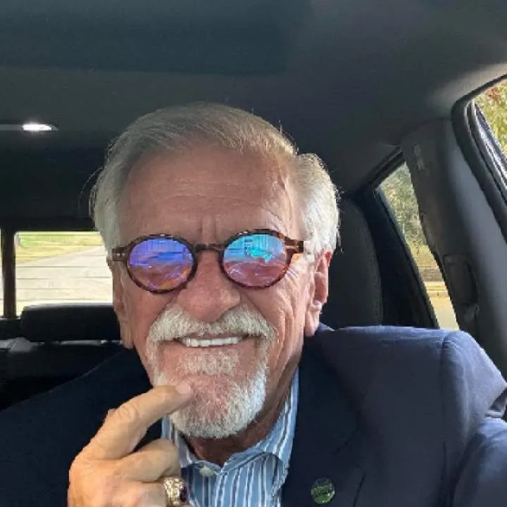 Ron Photo On Jungo Live