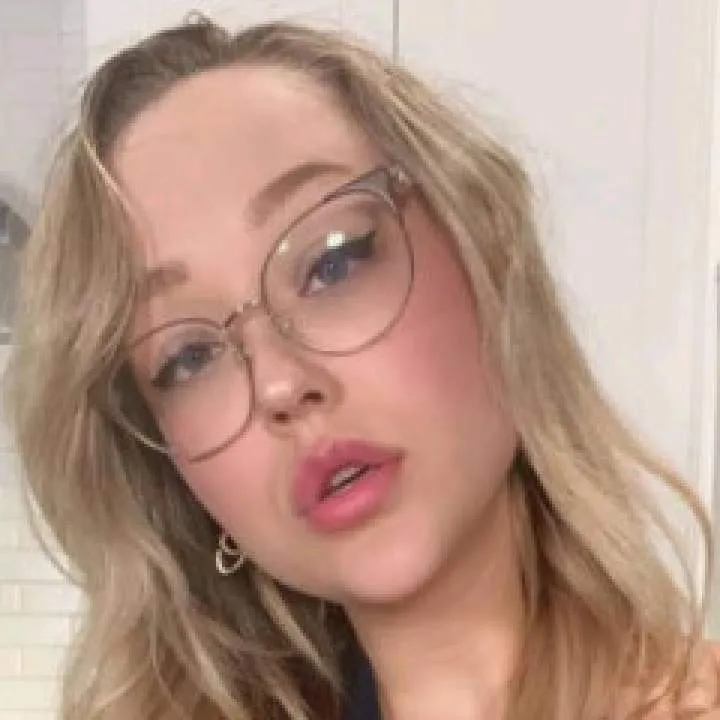 Sabrina Photo On Jungo Live