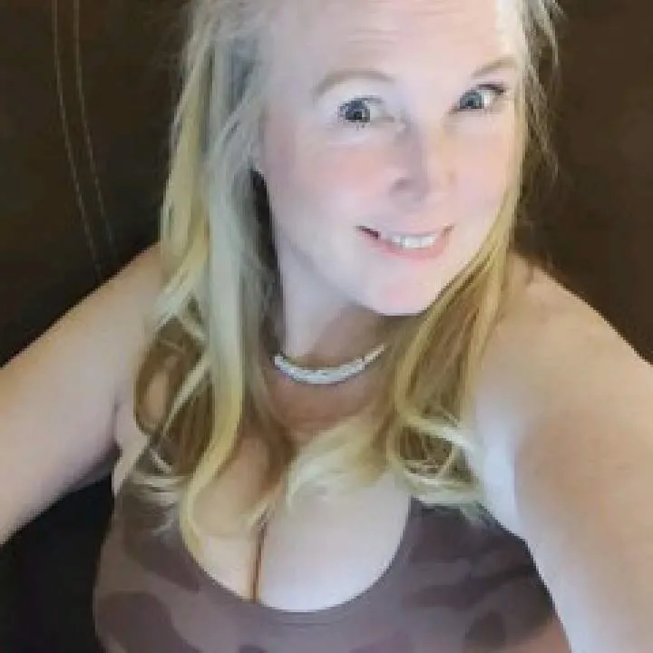 Sharon Photo On Jungo Live