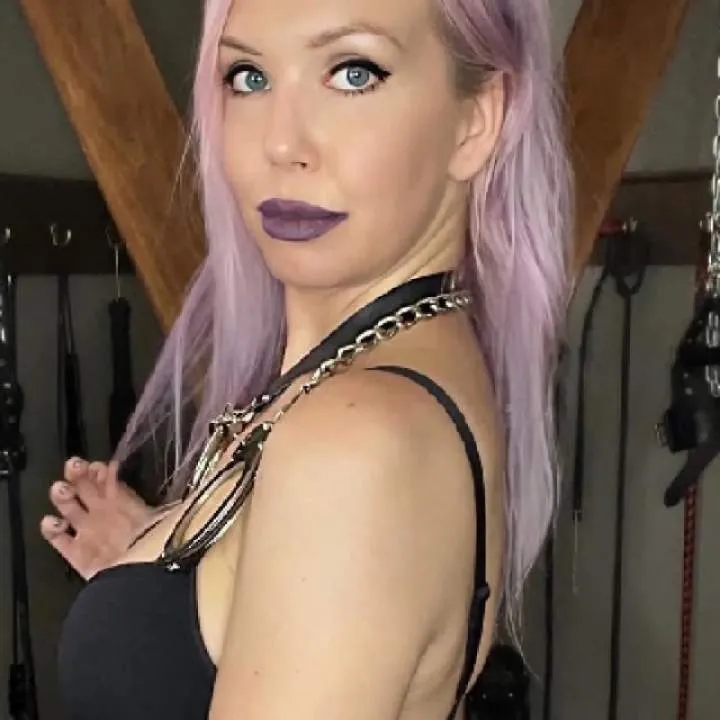 Chloe Photo On Jungo Live