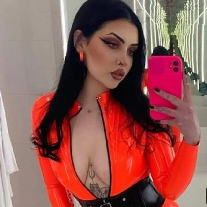 Mistress Heylina Photo On Jungo Live