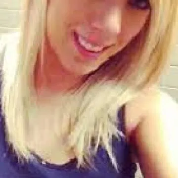 Andrea Dennis Photo On Jungo Live