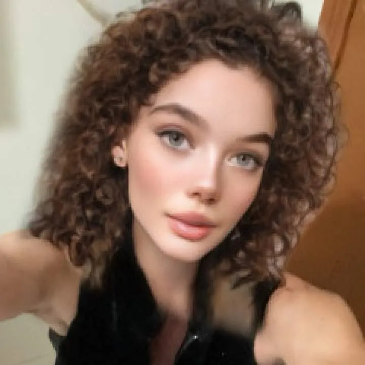 Sissy Photo On Jungo Live