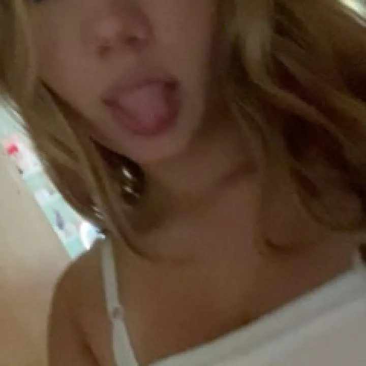 Julia Photo On Jungo Live