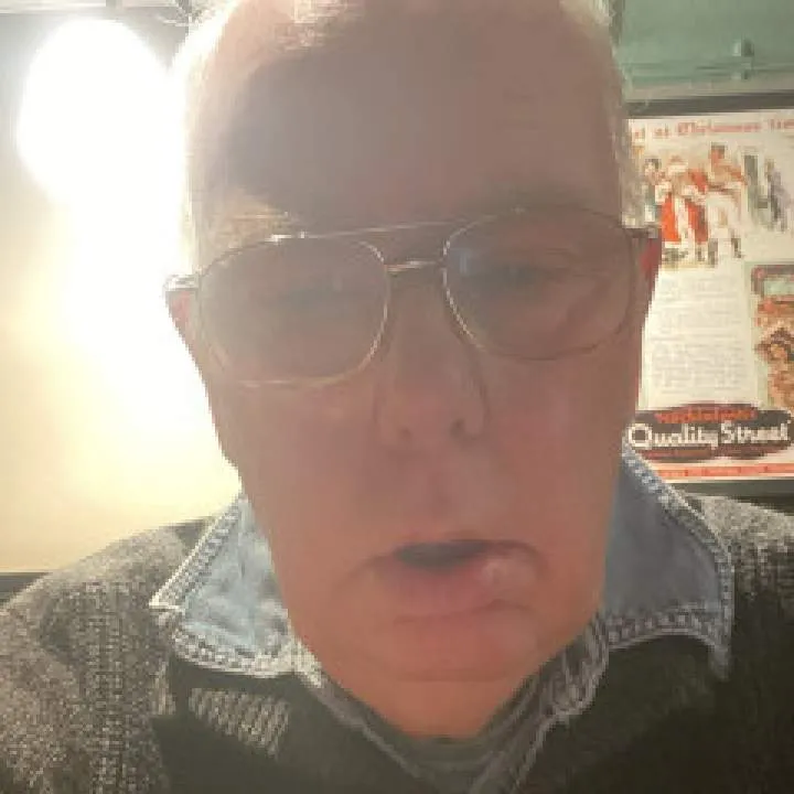 Submisive John Photo On Jungo Live