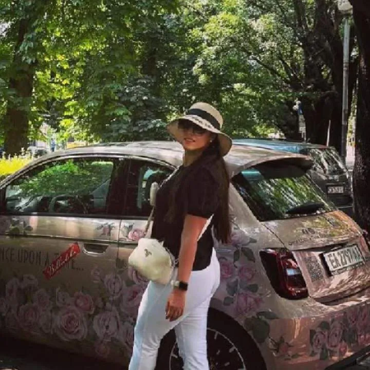 Queen Photo On Jungo Live