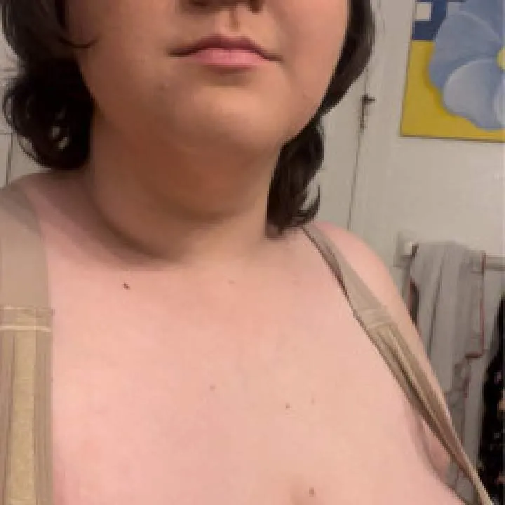 Livie Photo On Jungo Live