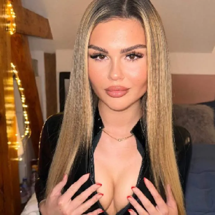 Goddess Laura Photo On Jungo Live