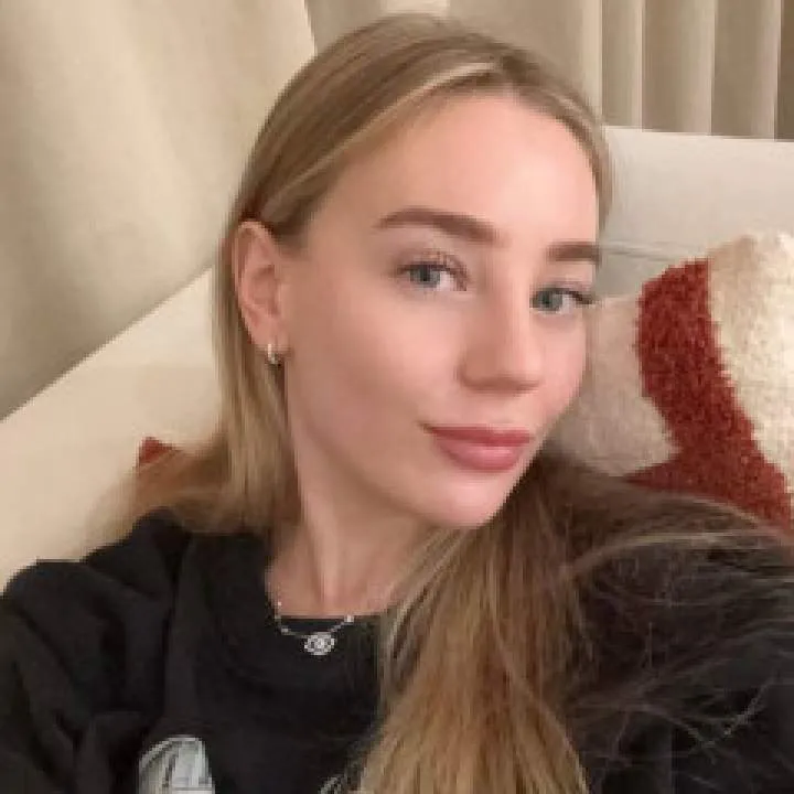 Bella Photo On Jungo Live