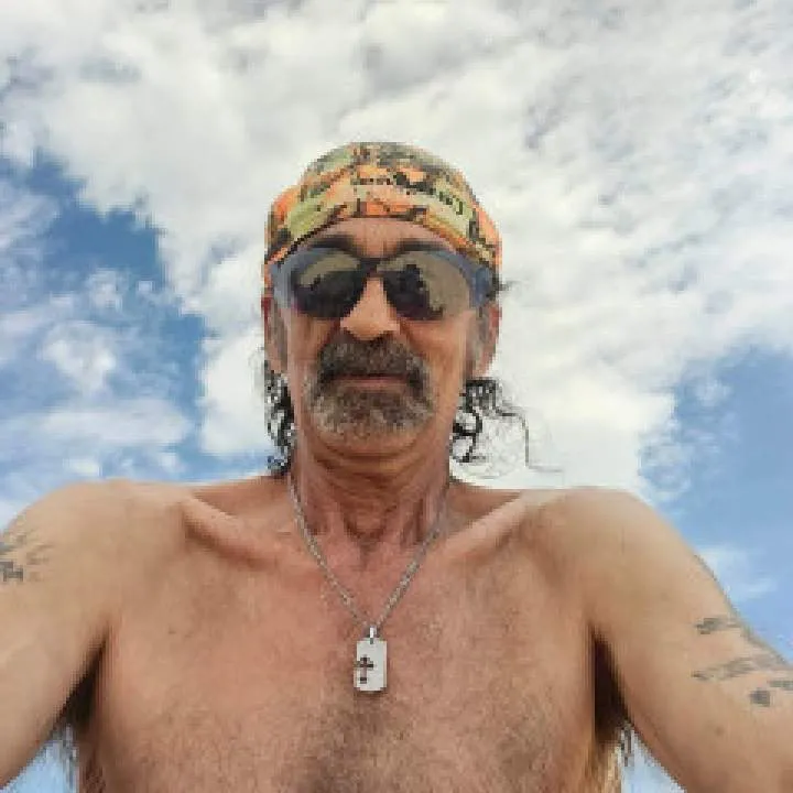 Richard Photo On Jungo Live