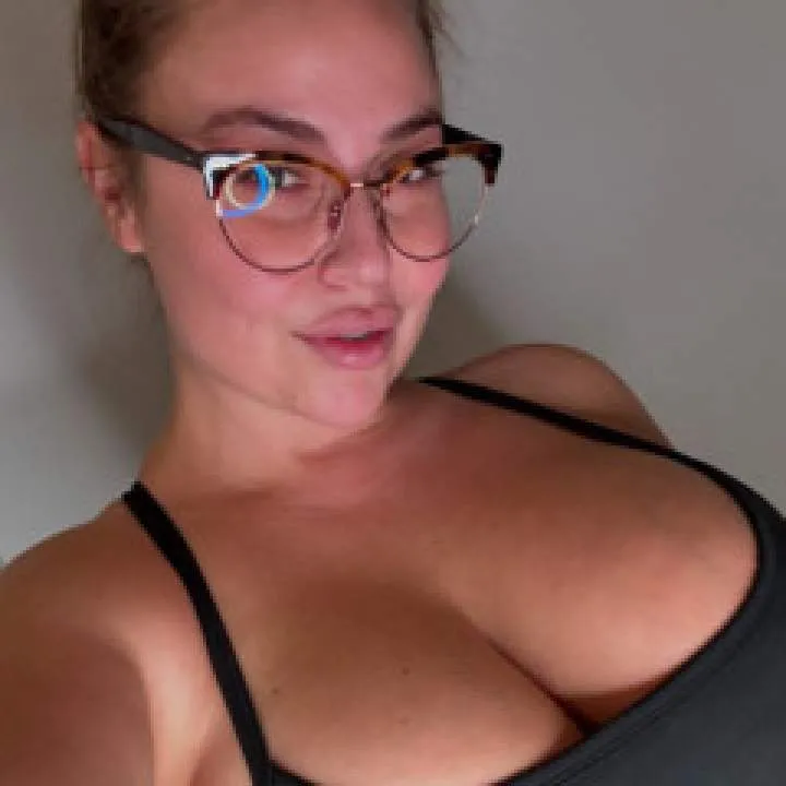 Sarah Ryan Photo On Jungo Live