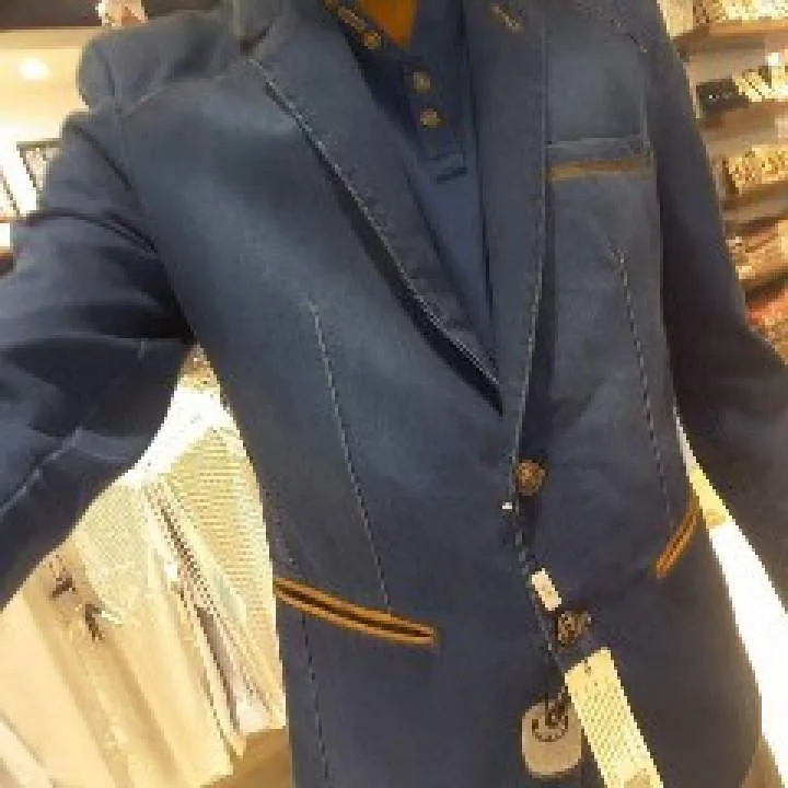 Monir Photo On Jungo Live