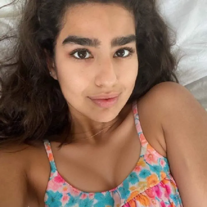 Manvi Kapoor Photo On Jungo Live