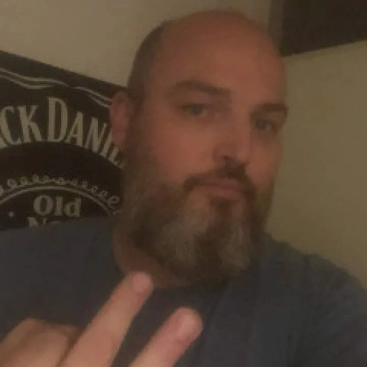 Maikel Photo On Jungo Live