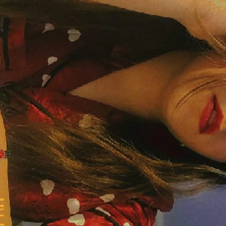 Mia Photo On Jungo Live