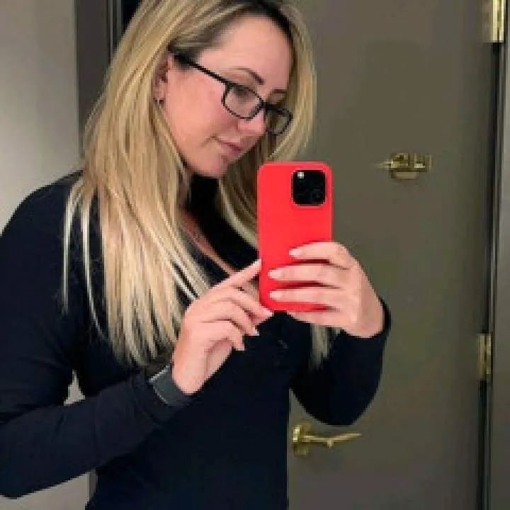 Elizabeth Photo On Jungo Live