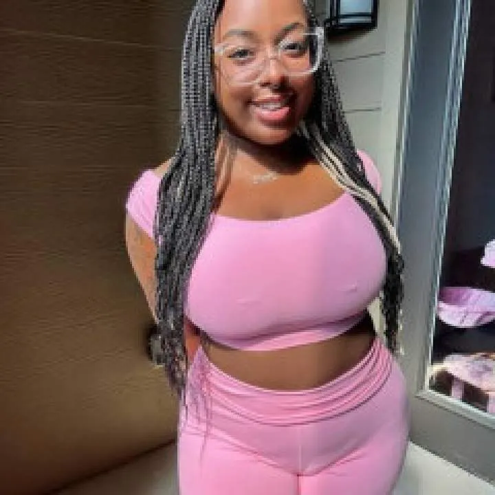 Thick Sharon Photo On Jungo Live