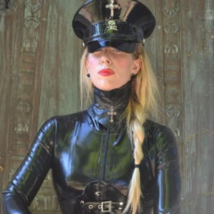 Mistress Helena Photo On Jungo Live