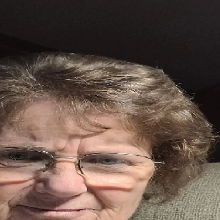 Puta Photo On Jungo Live