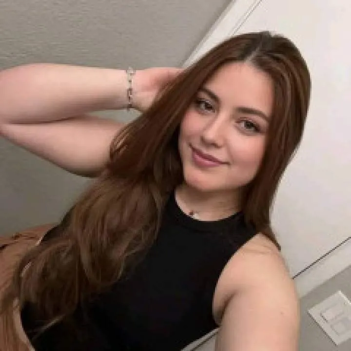 Jennifer Photo On Jungo Live