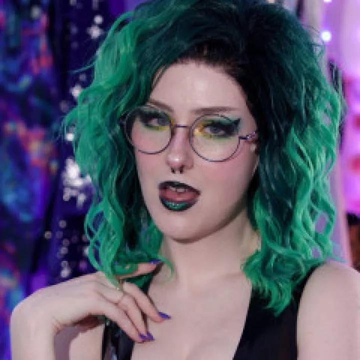 Dom Karen Photo On Jungo Live