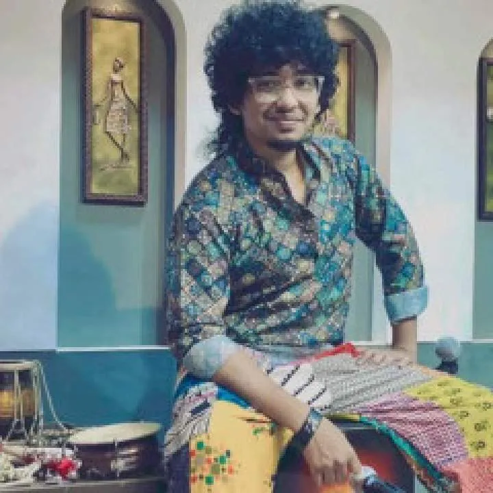 Roja Photo On Jungo Live