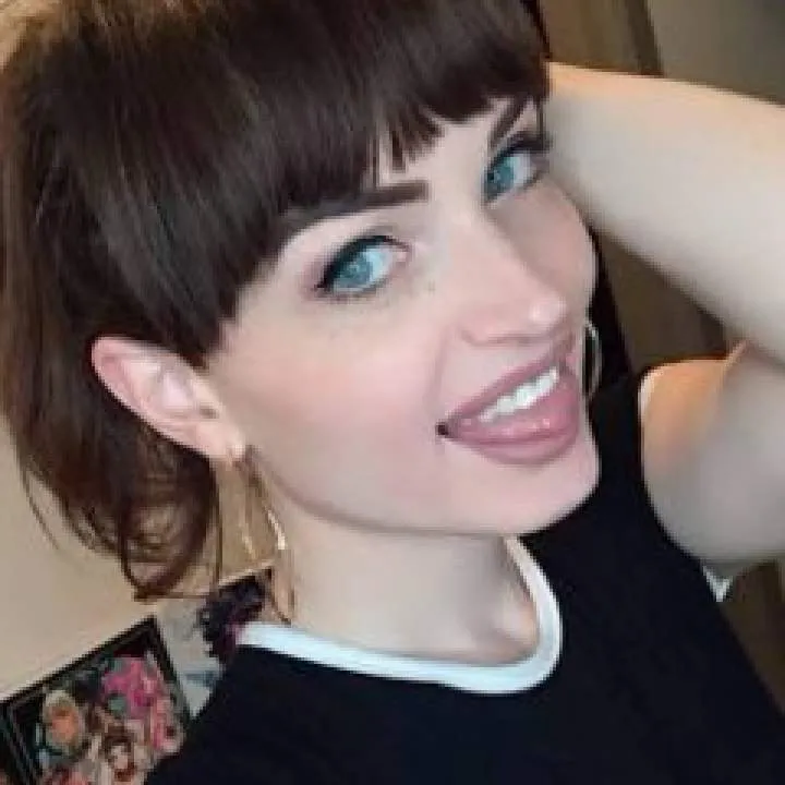 Sissylola Photo On Jungo Live