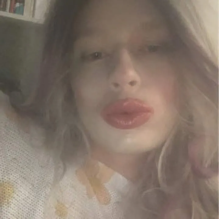 Sissybitchchiara Photo On Jungo Live
