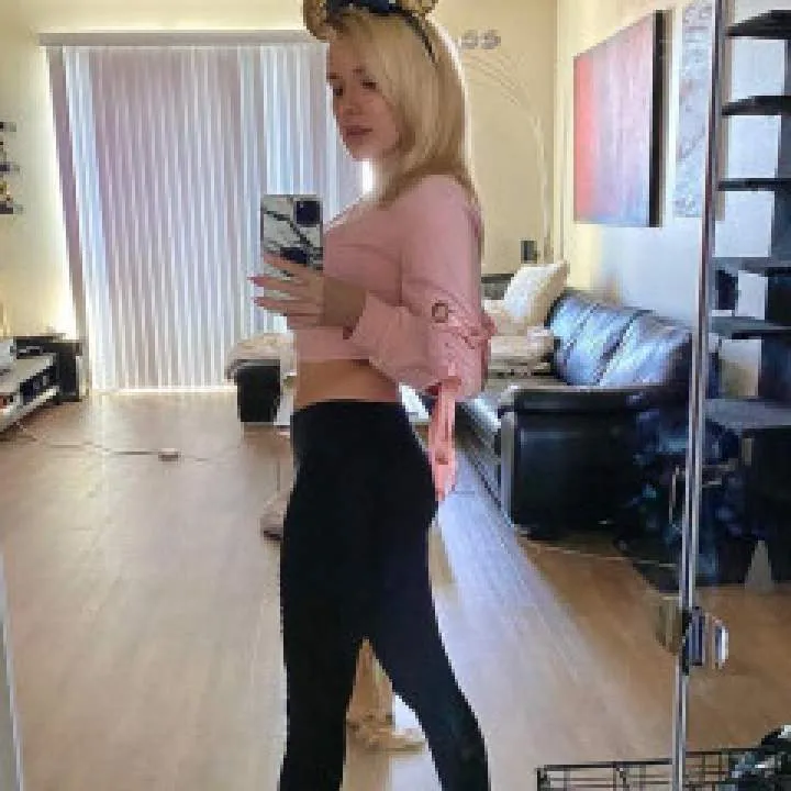 Mistress James Photo On Jungo Live