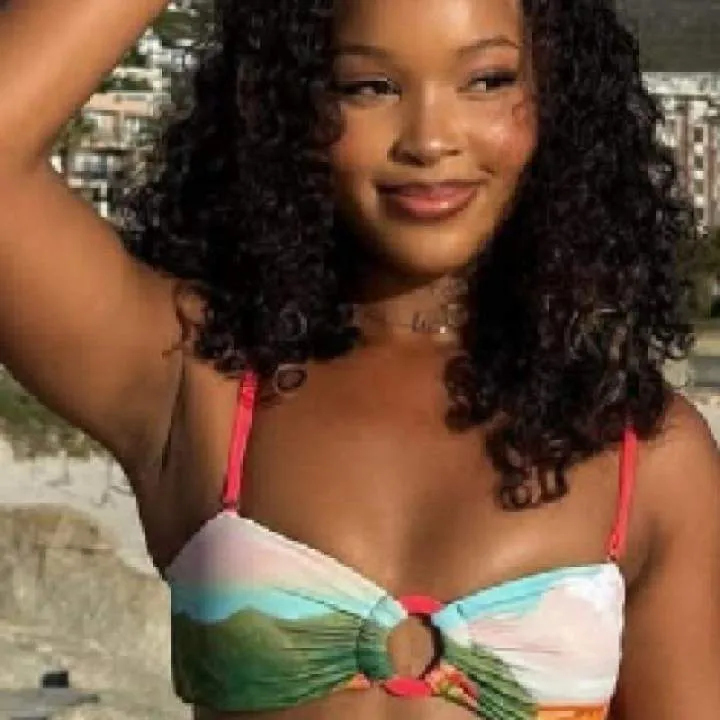 Linelle Photo On Jungo Live