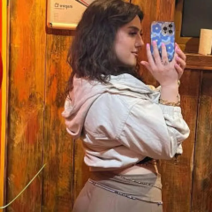 Joan Photo On Jungo Live