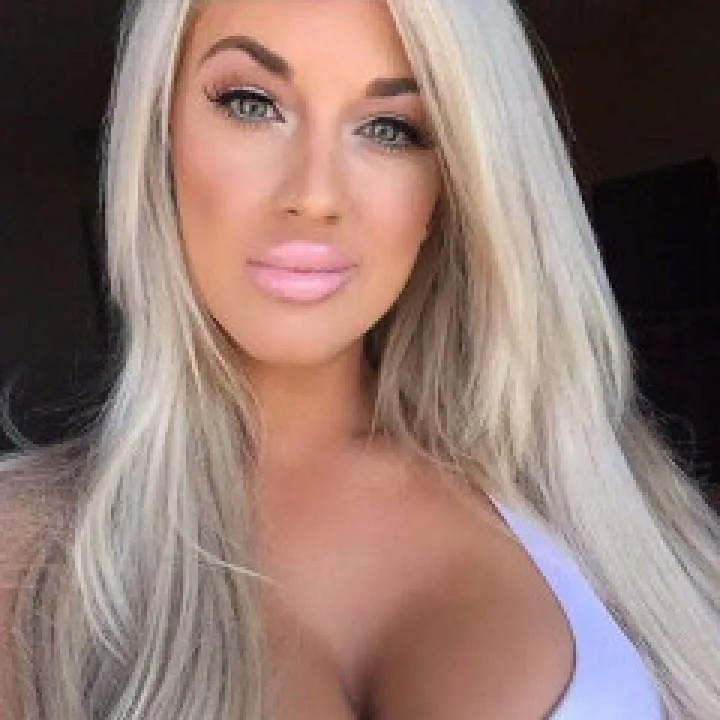 Stephanie Photo On Jungo Live