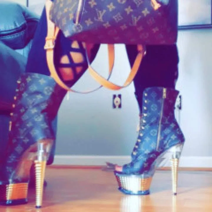 Madamfingriselda Photo On Jungo Live