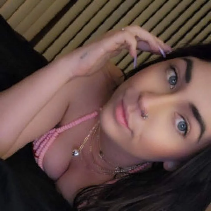 Ashley Photo On Jungo Live