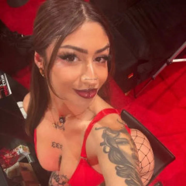 Mistress Suzie Photo On Jungo Live