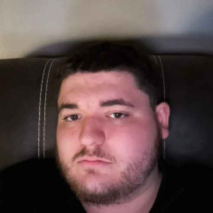 Tyler_b Photo On Jungo Live