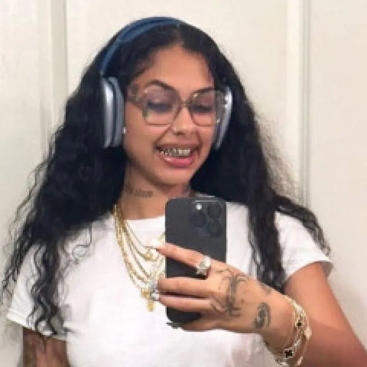 Alexis Photo On Jungo Live