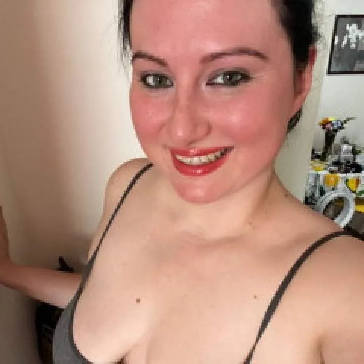 Mandi Photo On Jungo Live