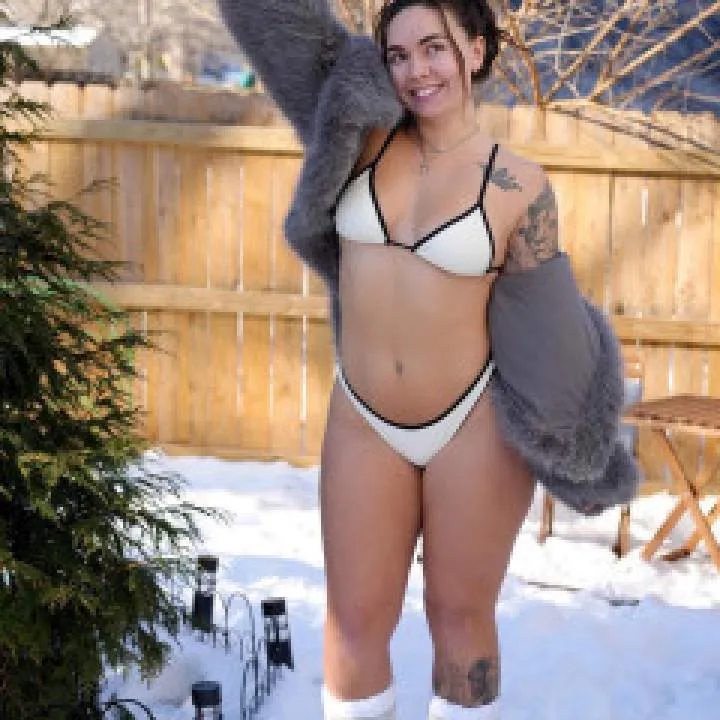 Angela Joy Photo On Jungo Live