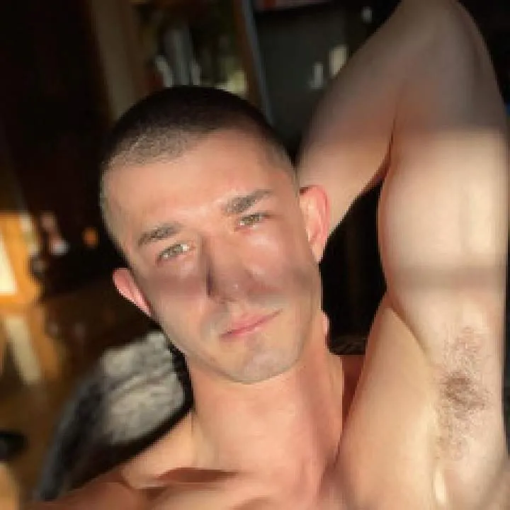 Larry Photo On Jungo Live