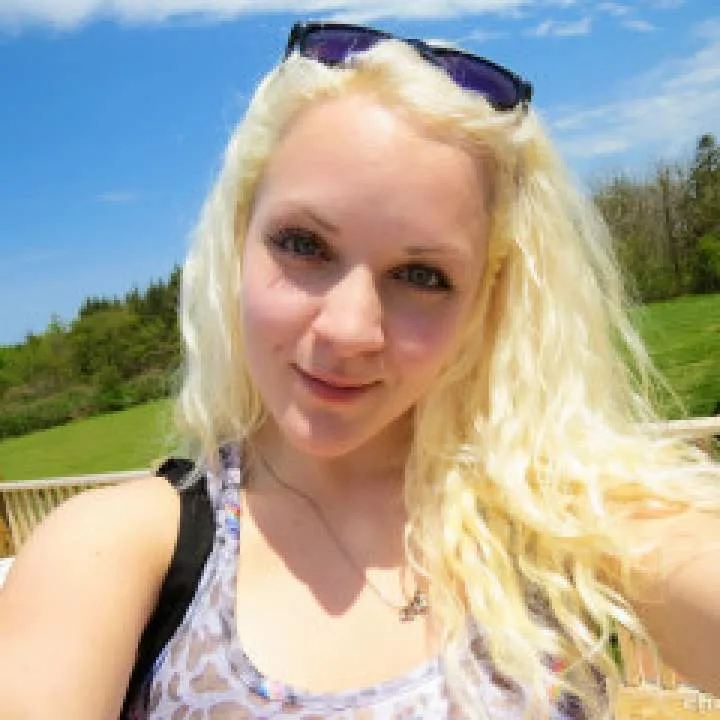 Michelle Photo On Jungo Live